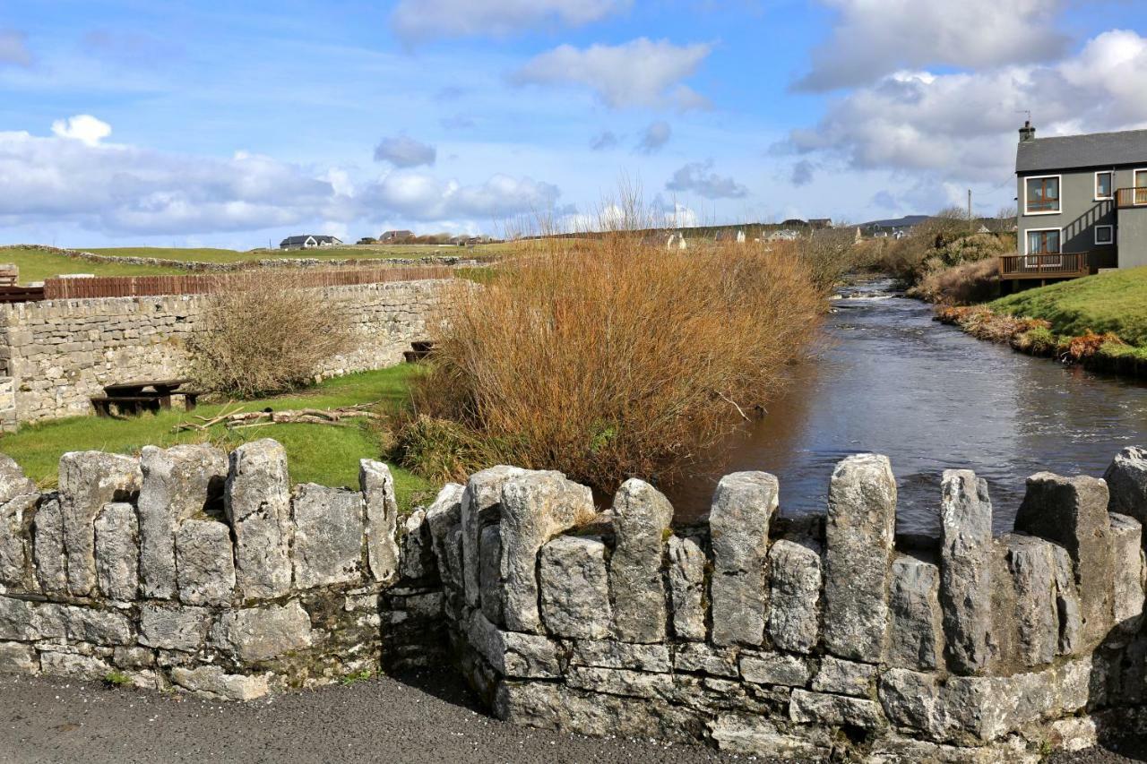 Вілла 11 Doolin Court Екстер'єр фото